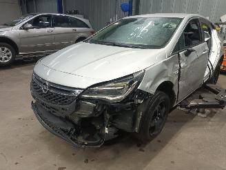 disassembly passenger cars Opel Astra Astra K Hatchback 5-drs 1.6 CDTI 110 16V (B16DTE(Euro 6)) [81kW]  (06-=
2015/12-2022) 2019
