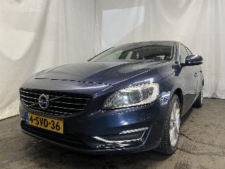 Unfallwagen Volvo V-60 V60 I (FW/GW) Combi 2.4 D6 20V Plug-in Hybrid AWD (D82PHEV) [206kW]  (=
06-2012/12-2015) 2013/12