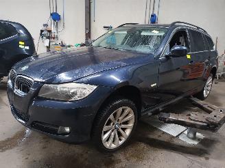 Salvage car BMW 3-serie 3 serie Touring (E91) Combi 320i 16V (N43-B20A) [125kW]  (02-2007/12-2=
012) 2009/8