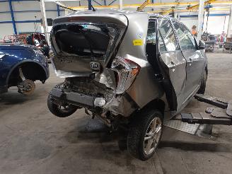 Kia Picanto Picanto (TA) Hatchback 1.0 12V (G3LA) [51kW]  (05-2011/06-2017) picture 3