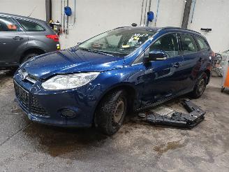 Uttjänta bilar auto Ford Focus Focus 3 Wagon Combi 1.0 Ti-VCT EcoBoost 12V 100 (M2DA(Euro 5)) [74kW] =
 (02-2012/05-2018) 2013/5