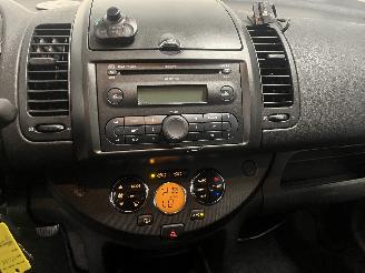 Nissan Note Note (E11) MPV 1.4 16V (CR14DE) [65kW]  (01-2006/08-2013) picture 14