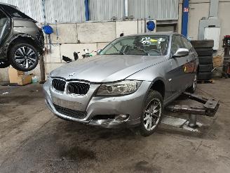  BMW 3-serie 3 serie (E90) Sedan 318i 16V (N43-B20A) [105kW]  (09-2007/10-2011) 2011/8