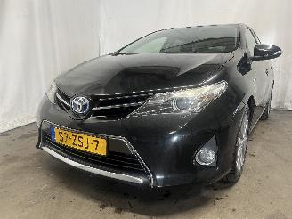 skadebil auto Toyota Auris Auris (E18) Hatchback 5-drs 1.8 16V Hybrid (2ZRFXE) [100kW]  (10-2012/=
03-2019) 2013/1