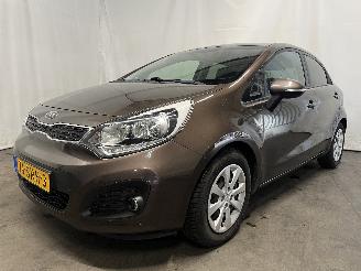 Kia Rio Rio III (UB) Hatchback 1.2 CVVT 16V (G4LA5) [63kW]  (09-2011/12-2017) picture 3