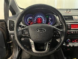 Kia Rio Rio III (UB) Hatchback 1.2 CVVT 16V (G4LA5) [63kW]  (09-2011/12-2017) picture 12