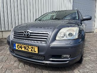 uszkodzony samochody osobowe Toyota Avensis Avensis Wagon (T25/B1E) Combi 2.4 16V VVT-i D4 (2AZFSE) [120kW]  (10-2=
003/10-2008) 2004/4