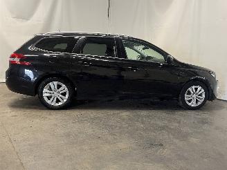 Peugeot 308 308 SW (L4/L9/LC/LJ/LR) Combi 5-drs 1.2 12V e-THP PureTech 110 (EB2DT(=
HNZ)) [81kW]  (03-2014/12-2021) picture 7
