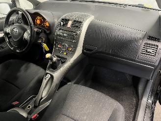 Toyota Auris Auris (E15) Hatchback 1.6 Dual VVT-i 16V (1ZRFE) [91kW]  (03-2007/09-2=
012) picture 16