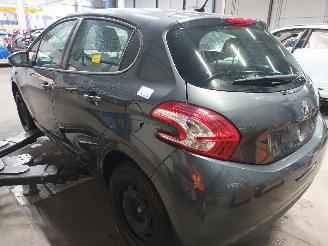 Peugeot 208 208 I (CA/CC/CK/CL) Hatchback 1.4 16V (EP3C(8FP)) [70kW]  (03-2012/12-=
2019) picture 4