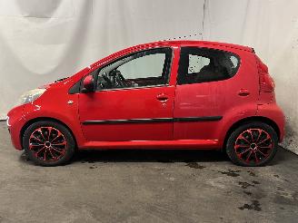 Peugeot 107 107 Hatchback 1.0 12V (384F(1KR)) [50kW]  (06-2005/05-2014) picture 4