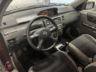 Nissan X-Trail X-Trail (T30) SUV 2.2 dCi 16V 4x2 (YD22ETi) [100kW]  (12-2003/01-2013)= picture 18