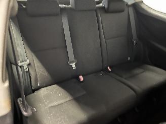Toyota Auris Auris (E15) Hatchback 1.4 VVT-i 16V (4ZZFE) [71kW]  (03-2007/03-2009) picture 14