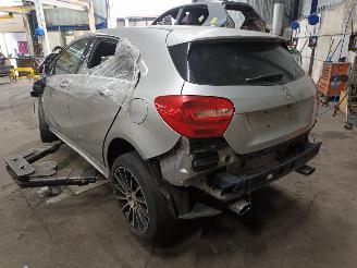 Mercedes A-klasse A (W176) Hatchback 1.6 A-180 16V (M270.910) [90kW]  (09-2012/05-2018) picture 4