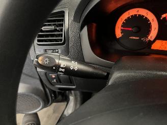 Kia Picanto Picanto (BA) Hatchback 1.0 12V (G4HE) [46kW]  (09-2007/04-2011) picture 17