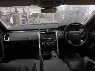 Land Rover Discovery Discovery V (LR) Terreinwagen 2.0 Td4 16V (204DTD(Euro 6)) [132kW]  (0=
9-2016/...) picture 5