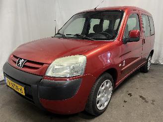 Peugeot Partner Partner Combispace MPV 1.6 16V (TU5JP4(NFU)) [80kW]  (07-2001/03-2008)= picture 3