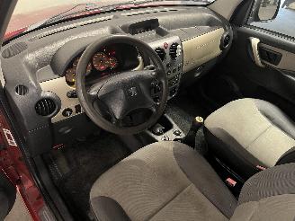 Peugeot Partner Partner Combispace MPV 1.6 16V (TU5JP4(NFU)) [80kW]  (07-2001/03-2008)= picture 16