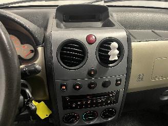 Peugeot Partner Partner Combispace MPV 1.6 16V (TU5JP4(NFU)) [80kW]  (07-2001/03-2008)= picture 19