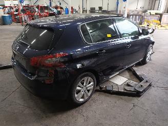Peugeot 308 308 (L3/L8/LB/LH/LP) Hatchback 5-drs 1.2 12V e-THP PureTech 110 (EB2AD=
T(HNP)) [81kW]  (11-2013/06-2021) picture 3
