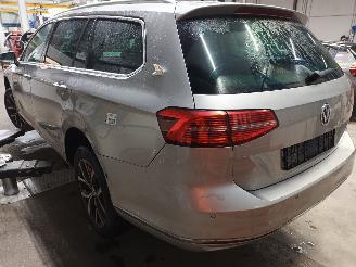 Volkswagen Passat Passat Variant (3G5) Combi 1.6 TDI 16V (DCXA) [88kW]  (08-2014/11-2020=
) picture 4