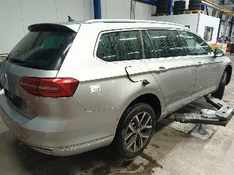 Volkswagen Passat Passat Variant (3G5) Combi 1.6 TDI 16V (DCXA) [88kW]  (08-2014/11-2020=
) picture 3