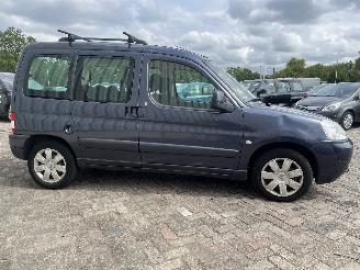 Citroën Berlingo Berlingo Cinqspace, Multispace MPV 1.6 16V (TU5JP4(NFU)) [80kW]  (10-2=
000/12-2011) picture 8