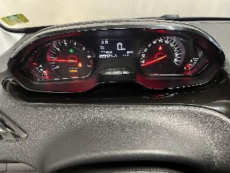 Peugeot 208 208 I (CA/CC/CK/CL) Hatchback 1.0 Vti 12V PureTech (EB0(ZMZ)) [50kW]  =
(03-2012/12-2019) picture 14