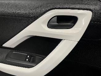 Peugeot 208 208 I (CA/CC/CK/CL) Hatchback 1.0 Vti 12V PureTech (EB0(ZMZ)) [50kW]  =
(03-2012/12-2019) picture 19