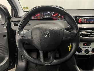 Peugeot 208 208 I (CA/CC/CK/CL) Hatchback 1.0 Vti 12V PureTech (EB0(ZMZ)) [50kW]  =
(03-2012/12-2019) picture 12