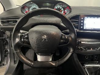 Peugeot 308 308 (L3/L8/LB/LH/LP) Hatchback 5-drs 1.2 12V VTi PureTech 82 (EB2F(HMZ=
)) [60kW]  (09-2013/06-2021) picture 12