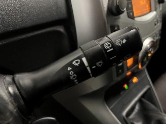 Toyota Verso Verso MPV 1.6 16V VVT-i (1ZRFAE) [97kW]  (04-2009/08-2018) picture 19