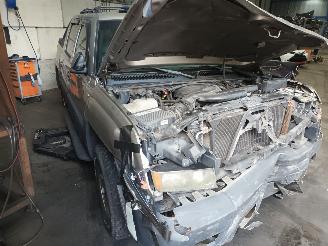 Chevrolet Avalanche Avalanche Pick-up 5.3 1500 V8 4WD (LM7) [220kW]  (10-2000/09-2006) picture 2