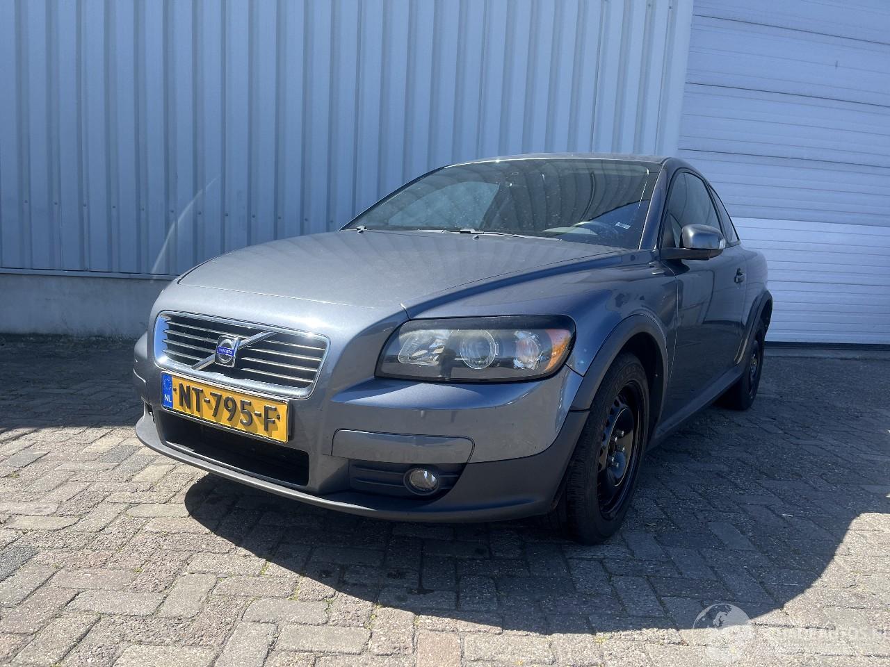 Volvo C-30 C30 (EK/MK) Hatchback 3-drs 1.6 D 16V (D4164T) [80kW]  (10-2006/12-201=
2)