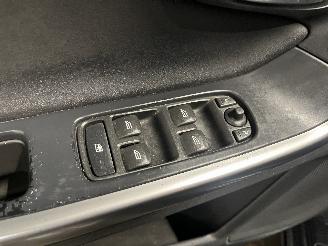 Volvo V-60 V60 I (FW/GW) Combi 1.6 DRIVe (D4162T) [84kW]  (02-2011/12-2015) picture 13