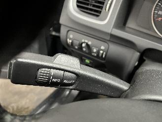 Volvo V-60 V60 I (FW/GW) Combi 1.6 DRIVe (D4162T) [84kW]  (02-2011/12-2015) picture 14