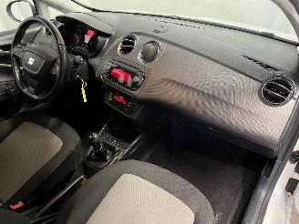 Seat Ibiza Ibiza ST (6J8) Combi 1.2 TSI (CBZB) [77kW]  (09-2010/05-2015) picture 11