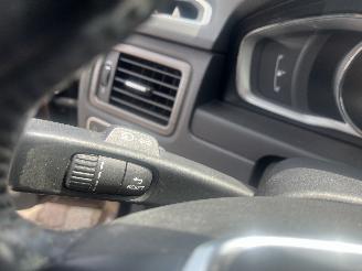 Volvo V-70 V70 (BW) Combi 2.0 D4 16V (D4204T5(Euro 6)) [133kW]  (10-2013/04-2016)= picture 13