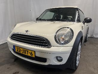 damaged passenger cars Mini Clubman Clubman (R55) Combi 1.4 16V One (N12-B14A) [70kW]  (03-2009/02-2010) 2009/9