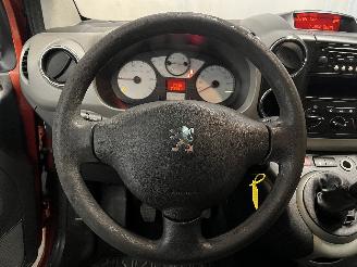 Peugeot Partner Partner Tepee (7A/B/C/D/E/F/G/J/P/S) MPV 1.6 VTI 120 16V (EP6C(5FS)) [=
88kW]  (09-2009/04-2016) picture 16