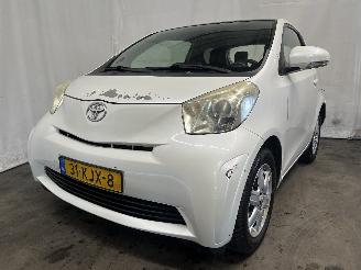 Damaged car Toyota iQ iQ Hatchback 3-drs 1.0 12V VVT-i (1KR-FE) [50kW]  (01-2009/12-2015) 2009/3