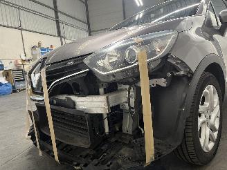 Renault Captur Captur I (2R) SUV 1.2 TCE 16V EDC (H5F-403(H5F-D4)) [88kW]  (06-2013/.=
=2E.) picture 10