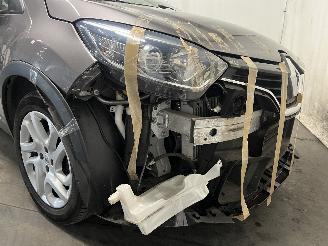 Renault Captur Captur I (2R) SUV 1.2 TCE 16V EDC (H5F-403(H5F-D4)) [88kW]  (06-2013/.=
=2E.) picture 8
