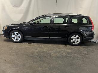Volvo V-70 V70 (BW) Combi 2.4 D 20V (D5244T19) [120kW]  (04-2007/12-2010) picture 4