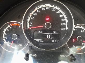 Volkswagen Up! Up! (121) Hatchback 1.0 12V 60 (CHYA) [44kW]  (08-2011/08-2020) picture 2