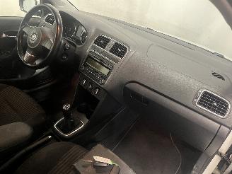 Volkswagen Polo Polo V (6R) Hatchback 1.2 TSI (CBZB) [77kW]  (11-2009/05-2022) picture 12