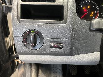 Volkswagen Transporter Transporter T5 Van 2.0 TDI DRF (CAAB(Euro 5)) [75kW]  (09-2009/08-2015=
) picture 17