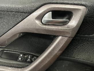 Peugeot 2008 2008 (CU) MPV 1.2 Vti 12V PureTech 82 (EB2F(HMZ)) [60kW]  (03-2013/12-=
2018) picture 24