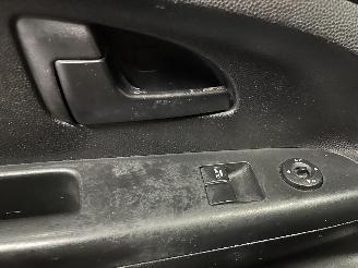 Kia Venga Venga MPV 1.4 CVVT 16V (G4FA) [66kW]  (02-2010/03-2019) picture 23