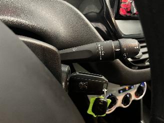 Peugeot 208 208 I (CA/CC/CK/CL) Hatchback 1.0 Vti 12V PureTech (EB0(ZMZ)) [50kW]  =
(03-2012/12-2019) picture 15